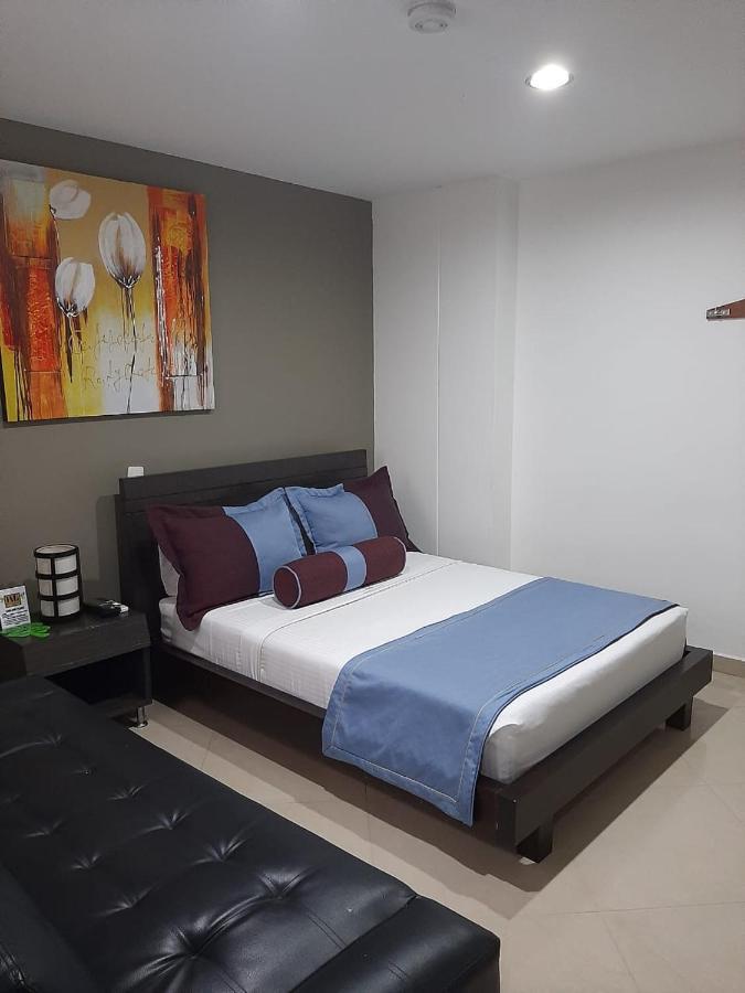 Hotel Medellin Gold Bagian luar foto