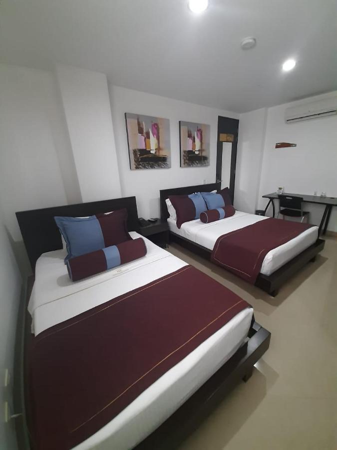 Hotel Medellin Gold Bagian luar foto