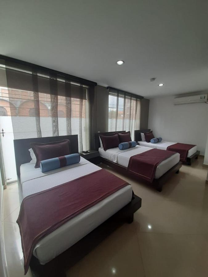 Hotel Medellin Gold Bagian luar foto