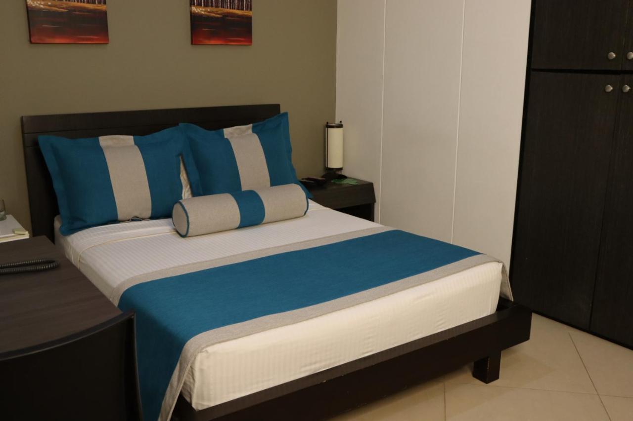 Hotel Medellin Gold Bagian luar foto
