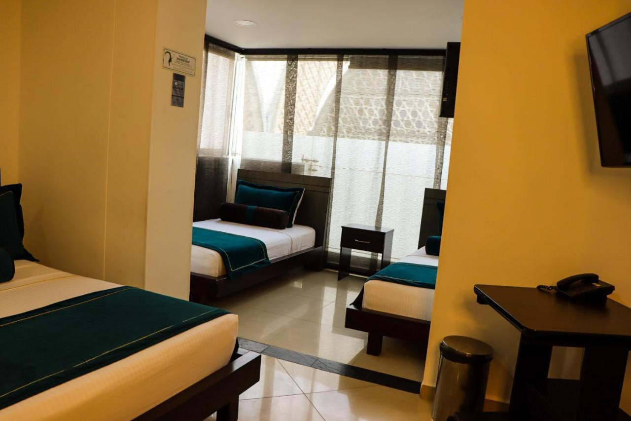 Hotel Medellin Gold Bagian luar foto