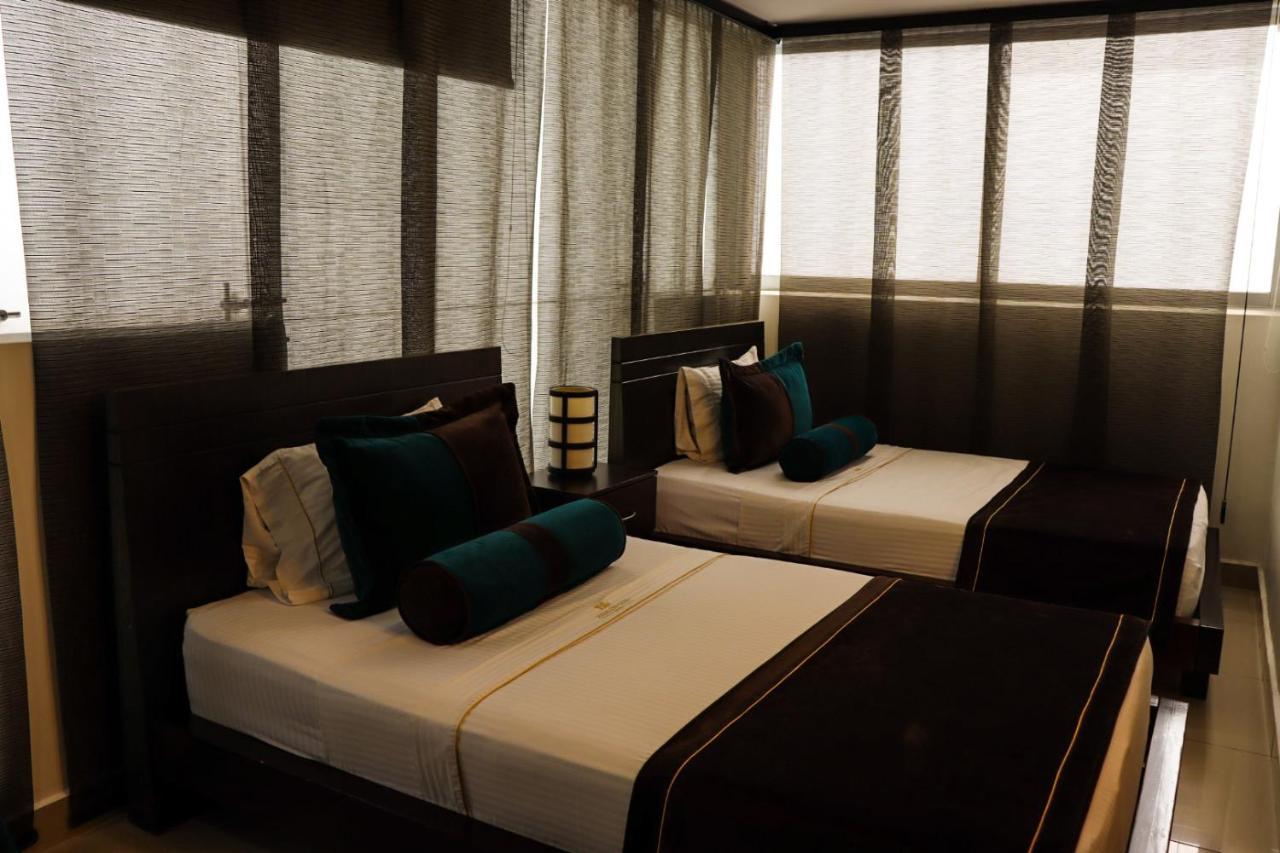 Hotel Medellin Gold Bagian luar foto