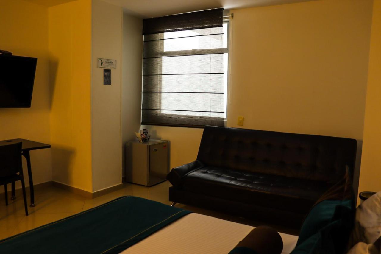 Hotel Medellin Gold Bagian luar foto
