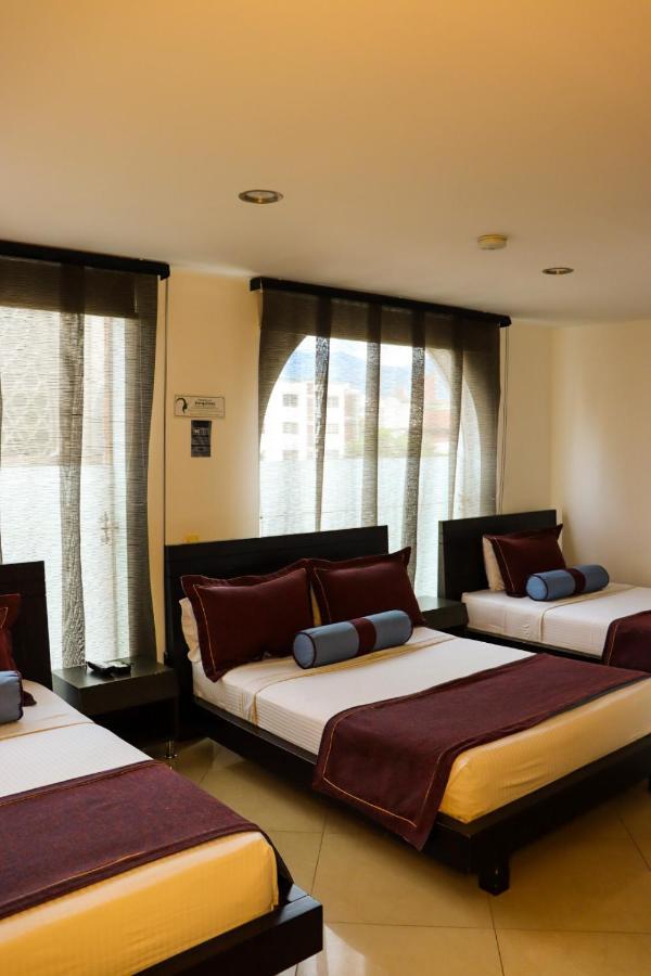 Hotel Medellin Gold Bagian luar foto